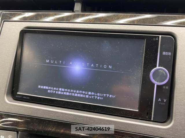 Toyota PRIUS PHV 2014-02 251670-2