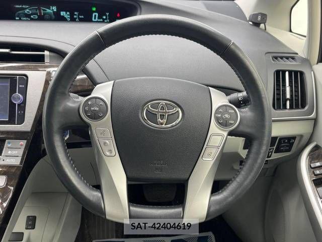 Toyota PRIUS PHV 2014-02 251670-11