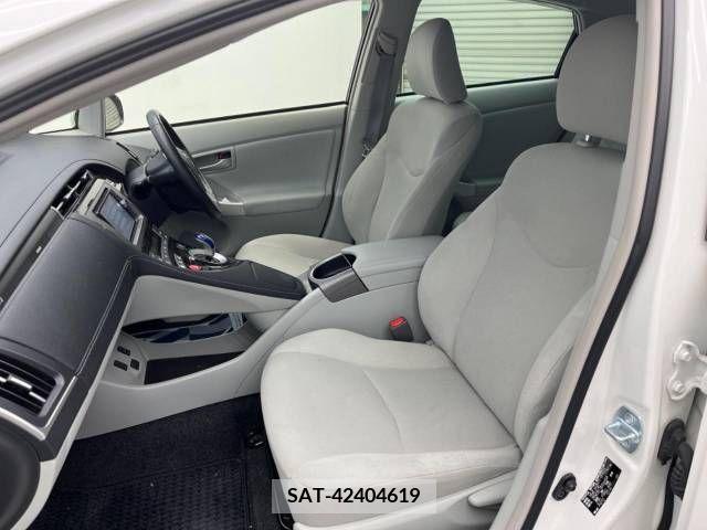 Toyota PRIUS PHV 2014-02 251670-7