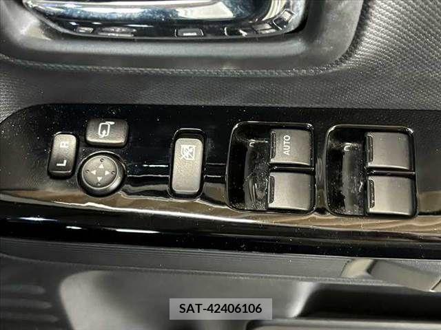 Suzuki SPACIA 2018-07 394215-28
