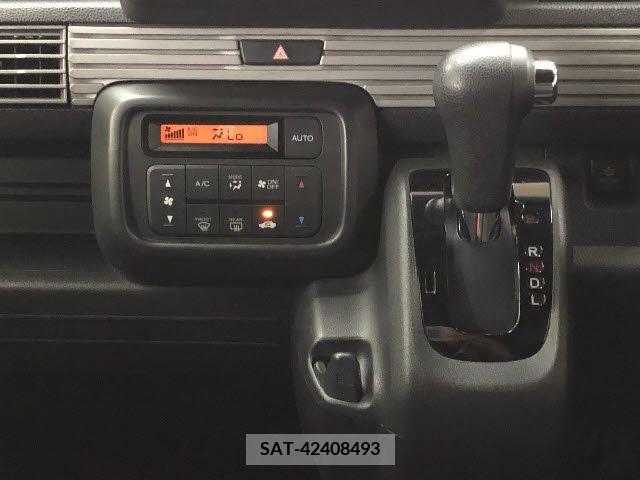 Honda N-VAN 2018-07 353098-19