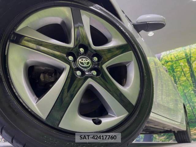 Toyota PRIUS 2019-09 366362-13