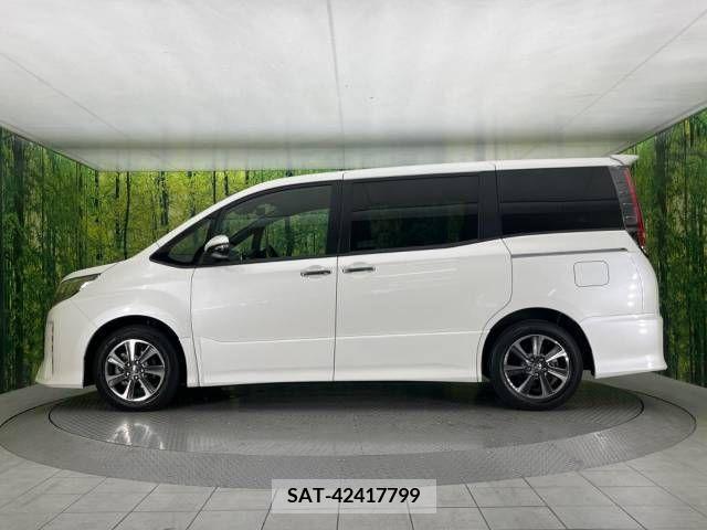 Toyota NOAH 2019-01 350861-17