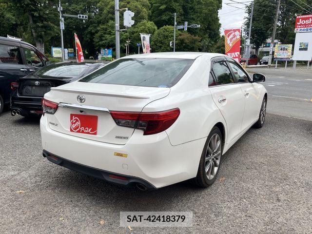 Toyota MARK X 2012-11 276304-1