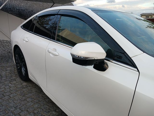 Toyota Mirai 2020-12 12237-4