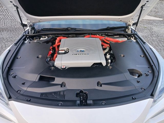 Toyota Mirai 2020-12 12237-29