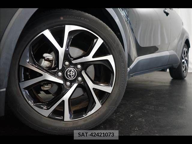 Toyota C-HR 2017-10 352261-3