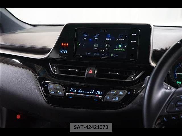 Toyota C-HR 2017-10 352261-10