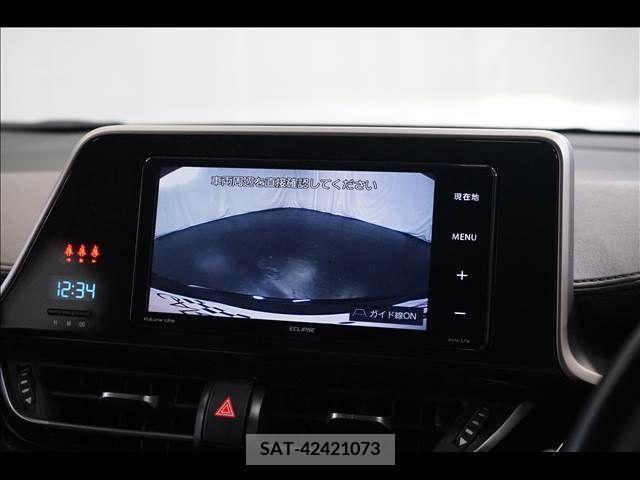 Toyota C-HR 2017-10 352261-5