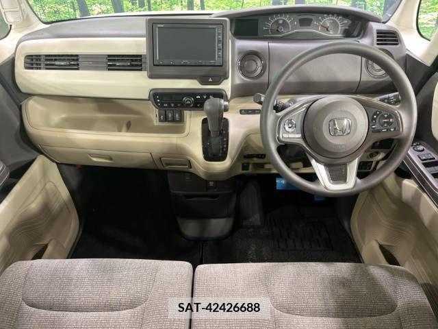 Honda N BOX 2018-04 278806-1