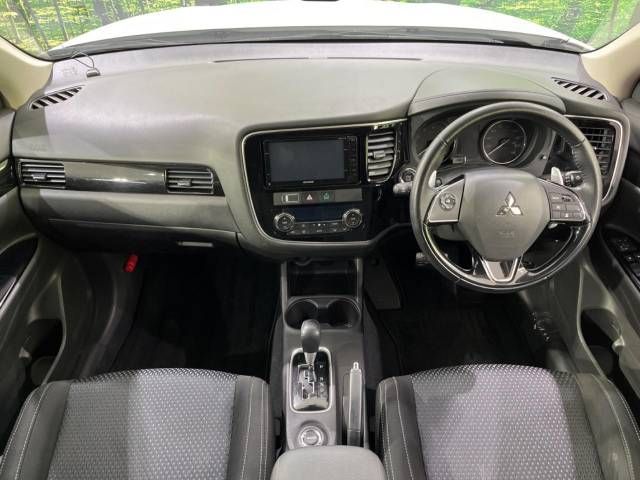 Mitsubishi OUTLANDER 2015-09 193842-1