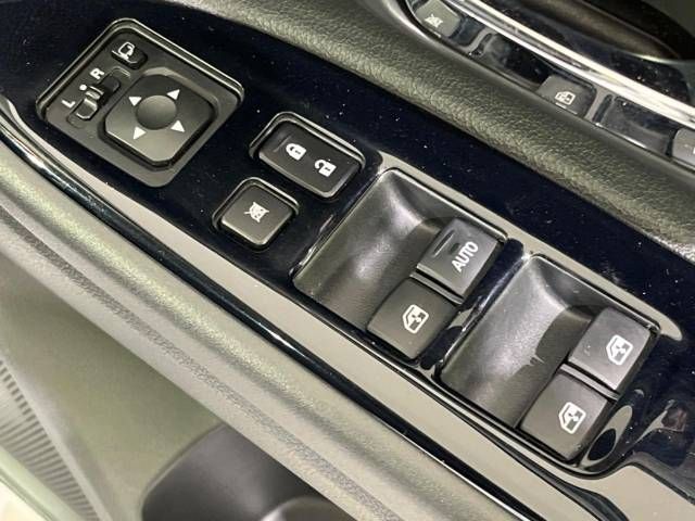 Mitsubishi OUTLANDER 2015-09 193842-7