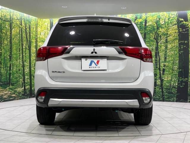 Mitsubishi OUTLANDER 2015-09 193842-16