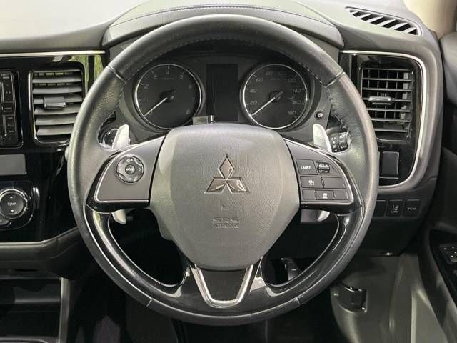 Mitsubishi OUTLANDER 2015-09 193842-12
