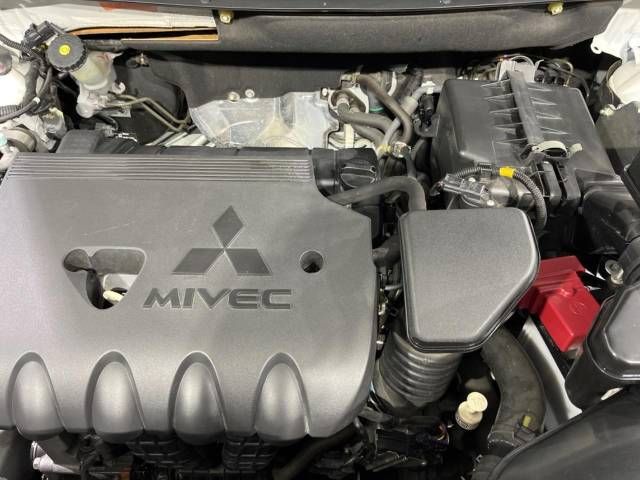 Mitsubishi OUTLANDER 2015-09 193842-19