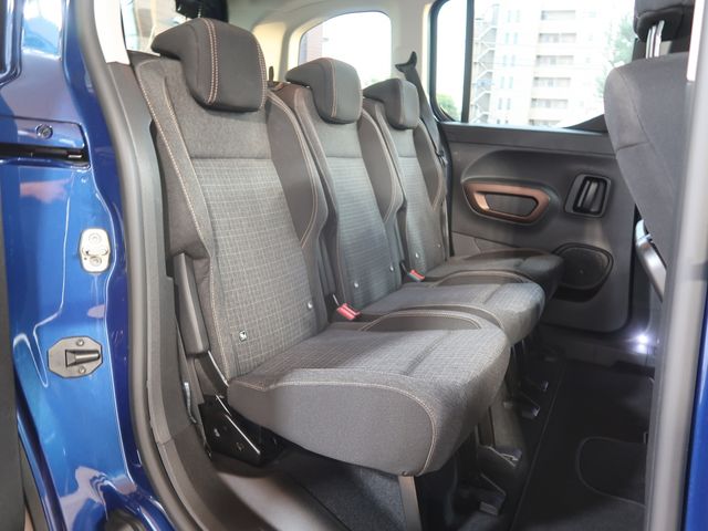 Peugeot Rifter 2023-03 23934-22