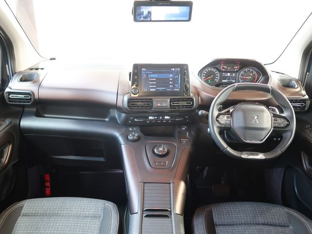 Peugeot Rifter 2023-03 23934-23