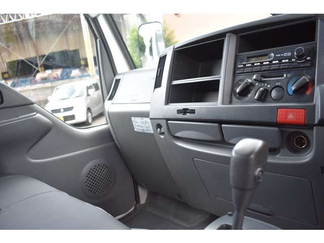 Mazda TITAN 2014-05 12846-10