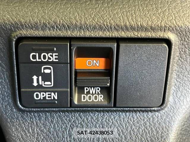 Toyota SIENTA 2016-06 238089-3