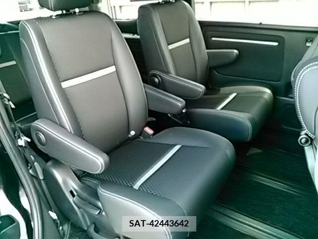Honda STEP WGN 2018-02 368815-14