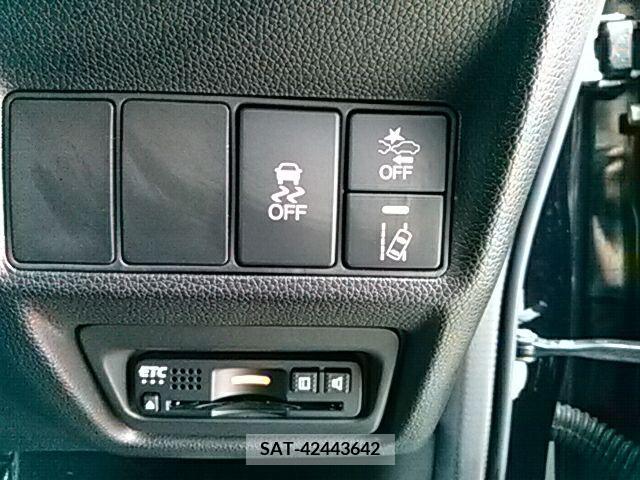 Honda STEP WGN 2018-02 368815-9