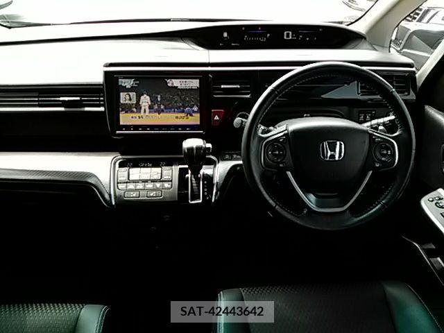Honda STEP WGN 2018-02 368815-7