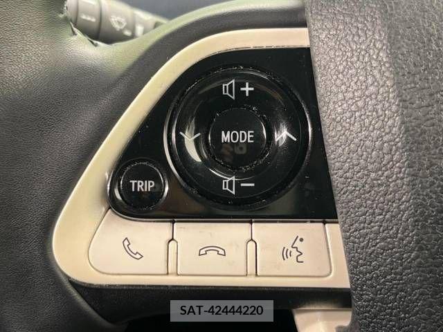 Toyota PRIUS 2016-04 366591-6