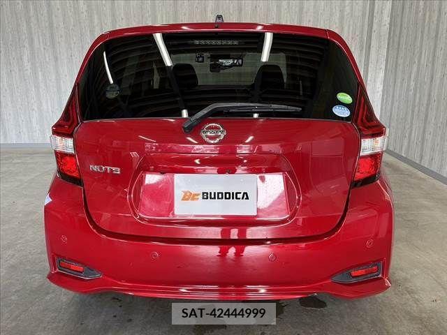 Nissan NOTE 2017-05 302417-13