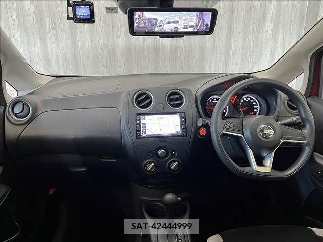 Nissan NOTE 2017-05 302417-1