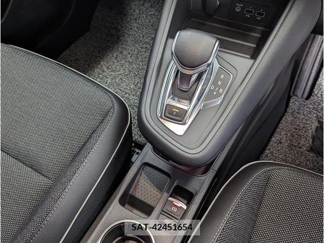 Renault CAPTUR 2022-10 243838-15