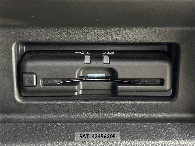 Nissan Caravan 2023-02 389863-4