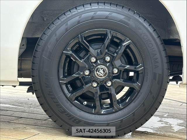 Nissan Caravan 2023-02 389863-6