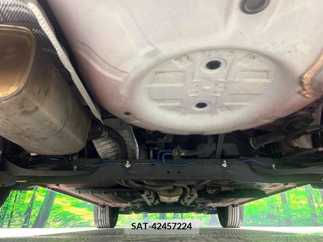 Nissan JUKE 2011-06 362218-19