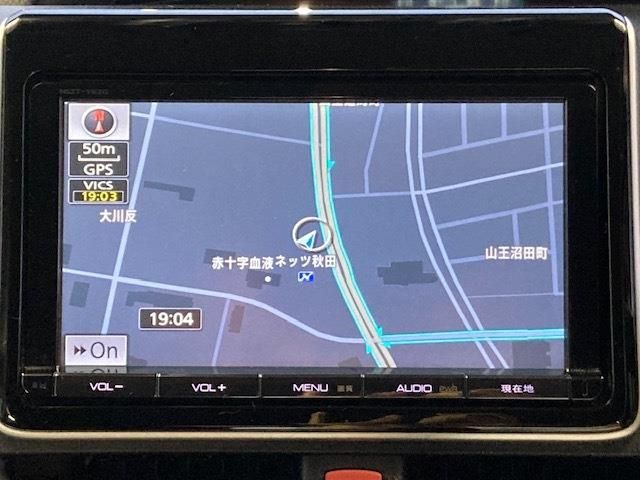 Toyota NOAH 2014-01 33-16