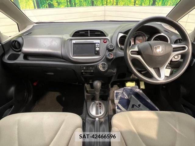 Honda FIT 2011-06 251968-1