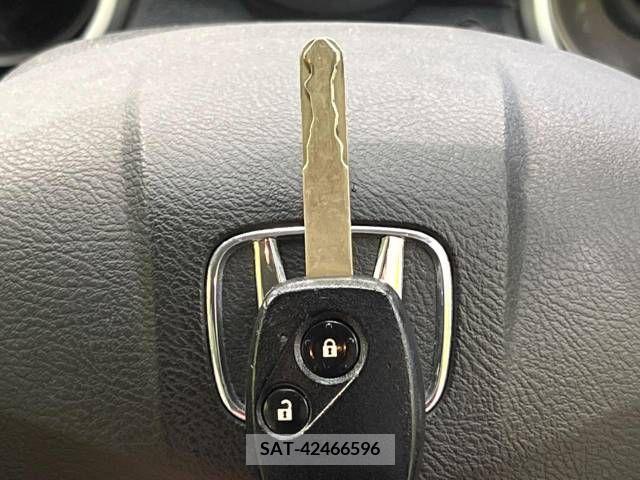 Honda FIT 2011-06 251968-6
