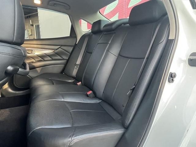Nissan FUGA HYBRID 2011-12 4707-22