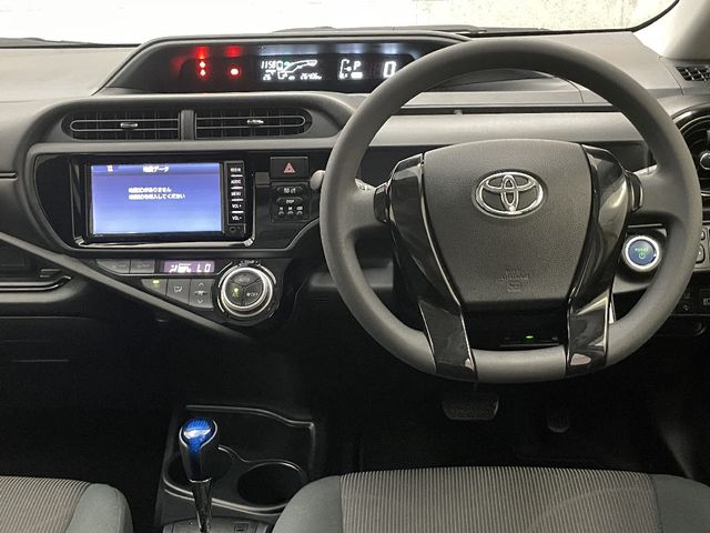 Toyota AQUA 2017-03 15371-1