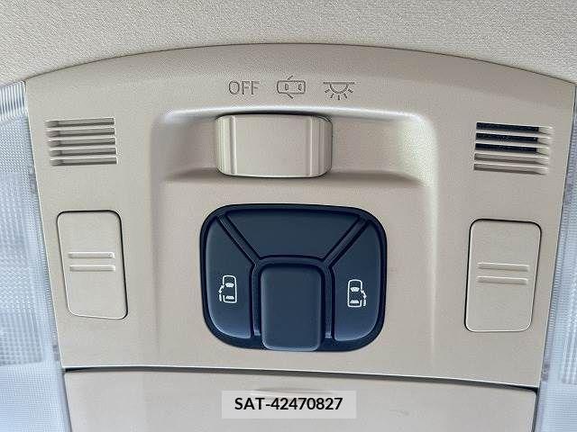 Toyota VELLFIRE 2012-05 341336-6