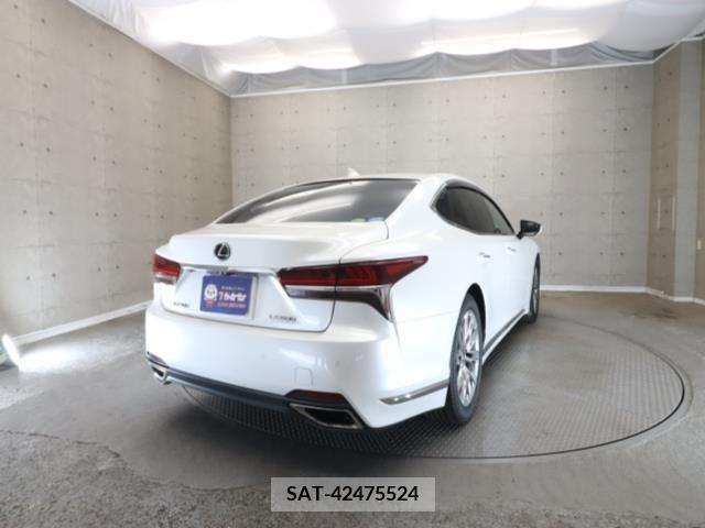 Lexus LS 2018-02 362880-1