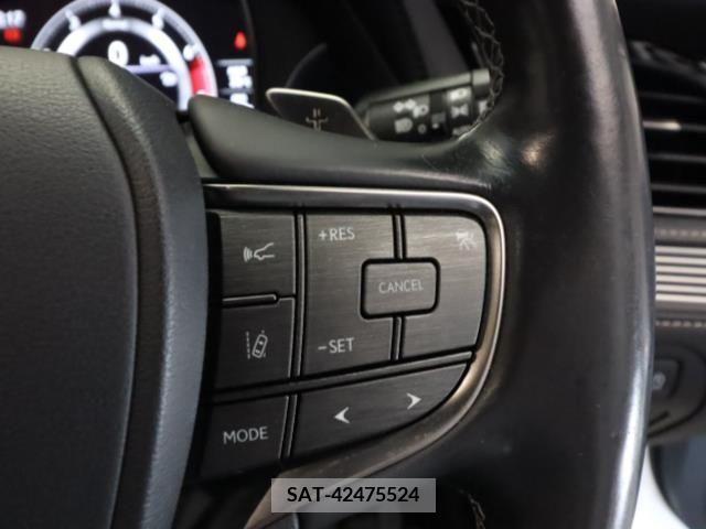 Lexus LS 2018-02 362880-14