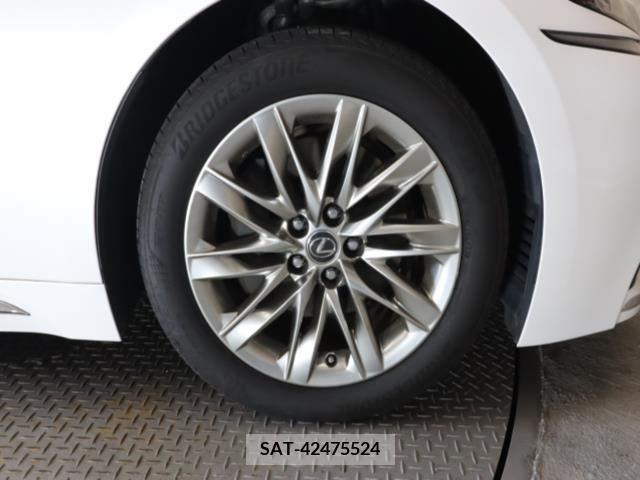 Lexus LS 2018-02 362880-27