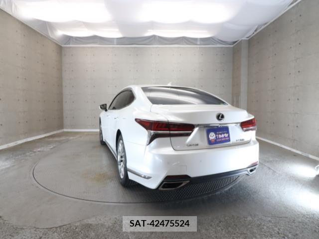 Lexus LS 2018-02 362880-24