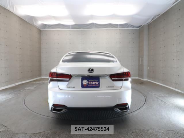 Lexus LS 2018-02 362880-23