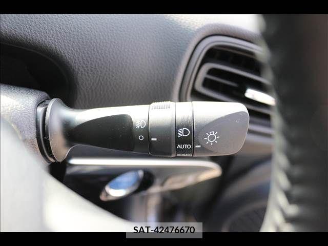 Toyota PRIUS 2021-03 331691-23