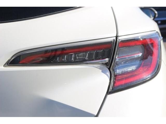 Toyota COROLLA SPORT 2019-06 182262-5