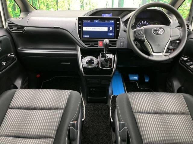 Toyota VOXY 2020-08 191611-1