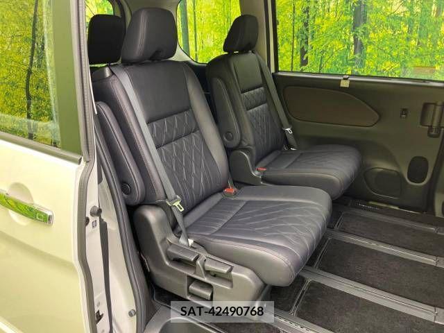 Nissan SERENA 2019-10 325055-9