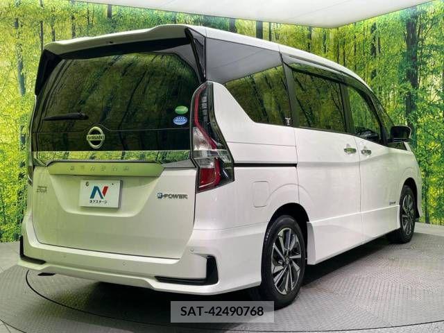 Nissan SERENA 2019-10 325055-17