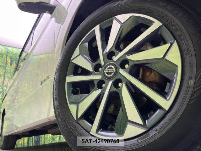 Nissan SERENA 2019-10 325055-13